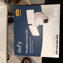 Floodlight Camera E30 