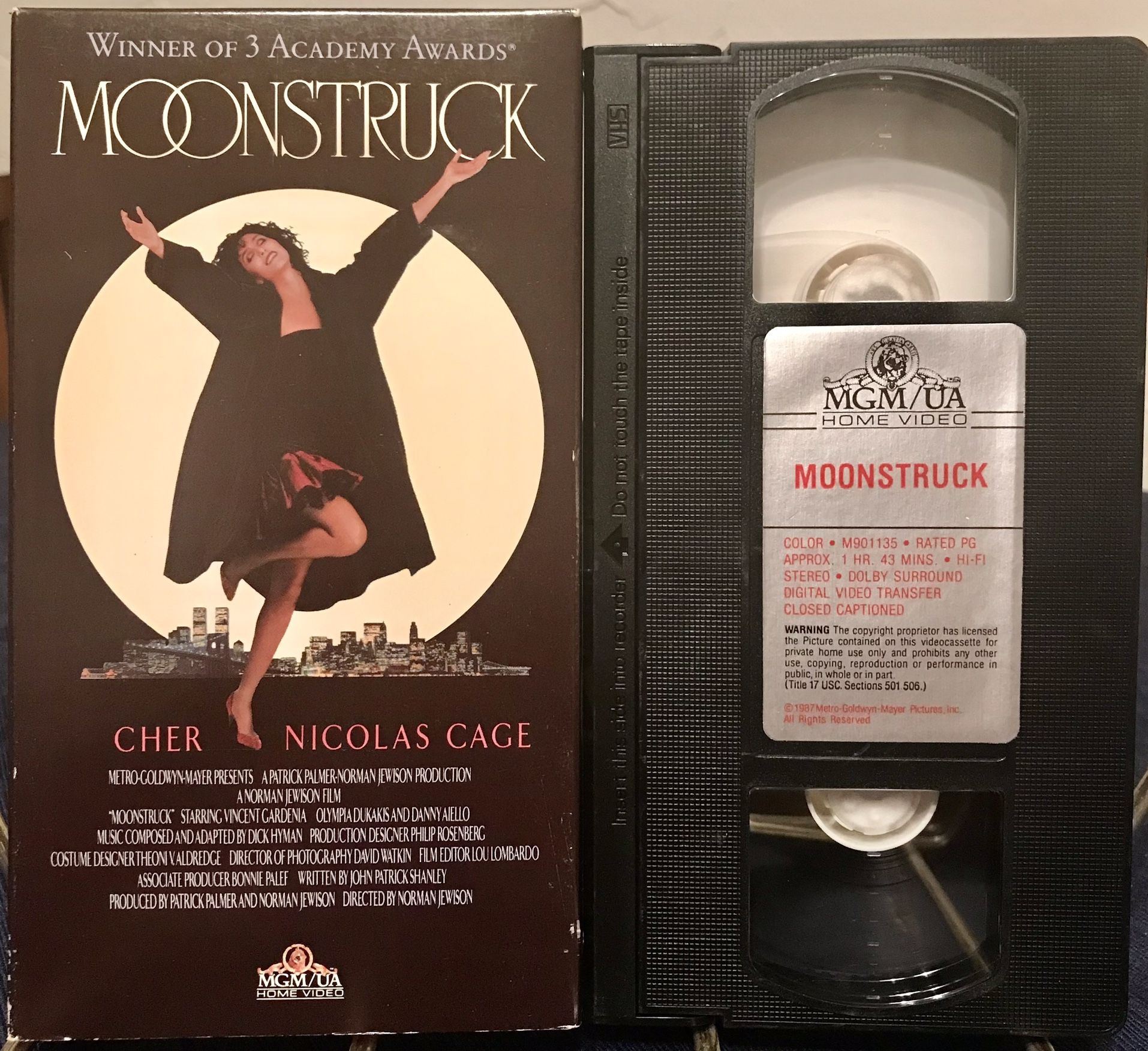 Vintage Moonstruck VHS Tape 1987