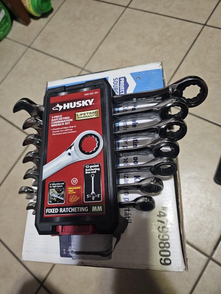 Husky 7-piece Ratcheting Combination Wrench Set Brand New