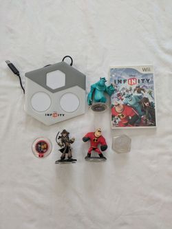 Disney Infinity Wii Game Starter Pack, Figurines, Game Pieces