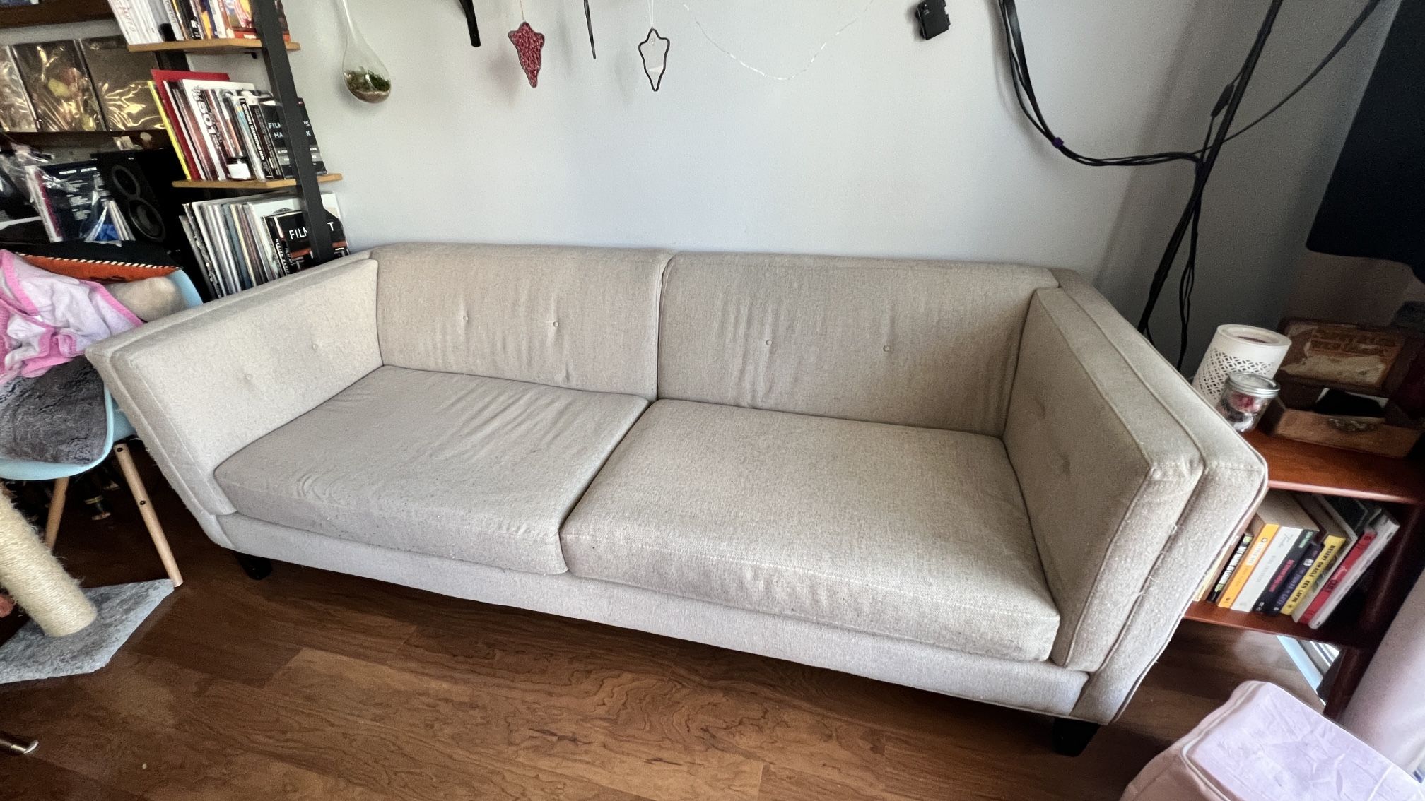 Living spaces AVERY sofa