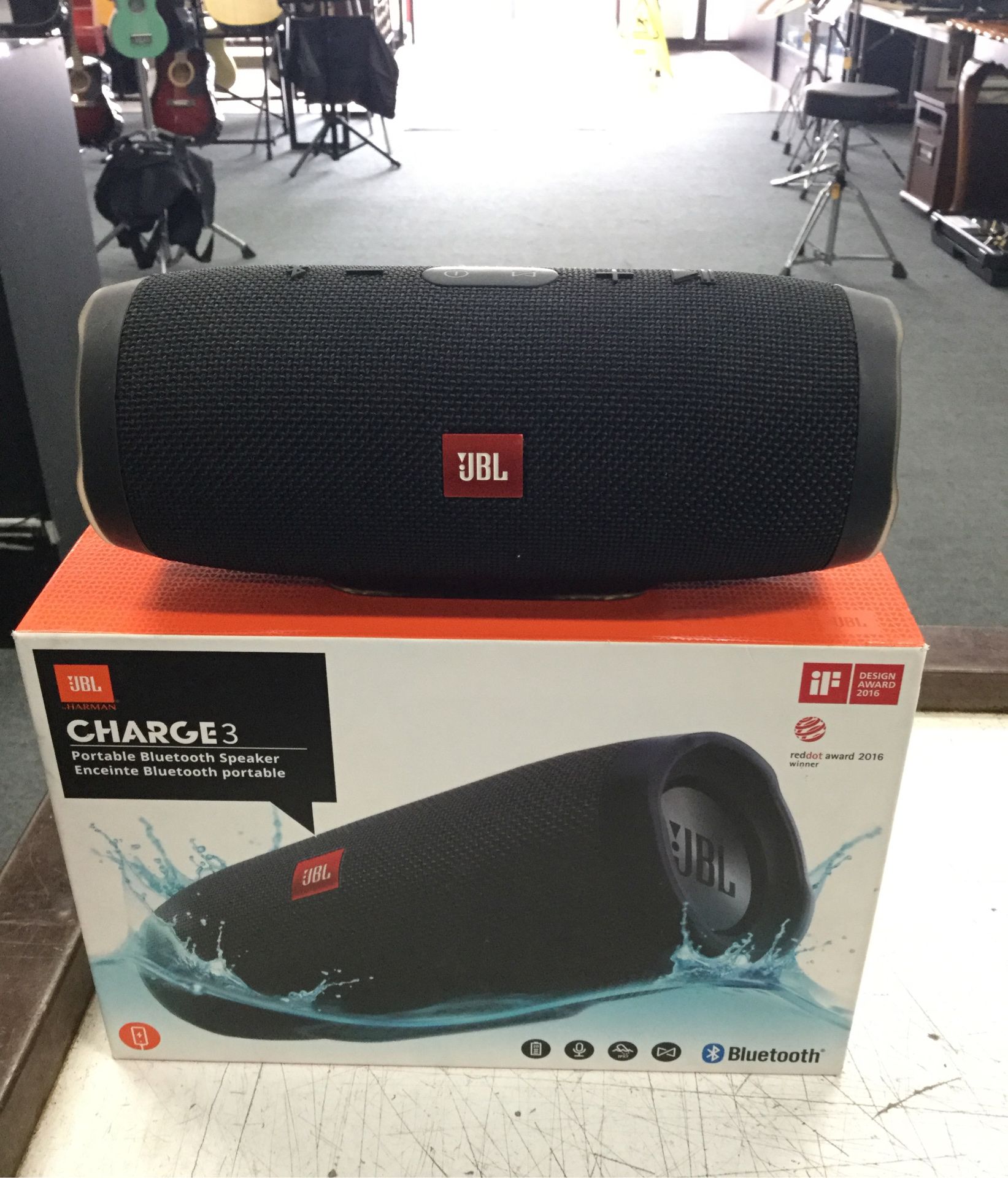 JBL Charge 3 Portable Bluetooth Speaker