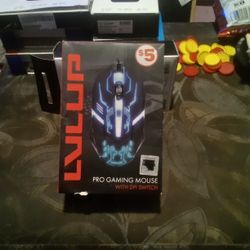 Pro Gaming Mouse With DPI Switch 