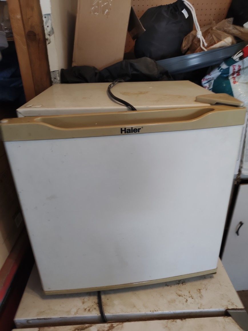 Small Refrigerator