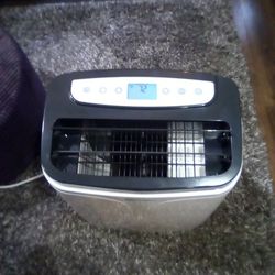 RolliBot Cool 100 AC, Heater, Dehumidifier, Fan