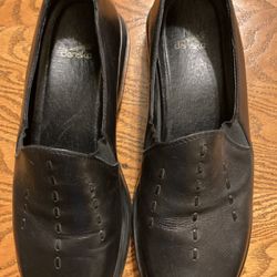Woman’s Dansko Black Sz 41