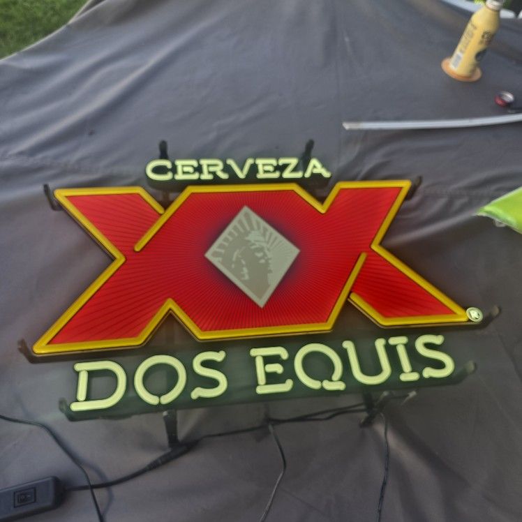 Dos X Opti Neon Sign