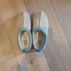 Ugg Tazz Platform Slippers Sz 6