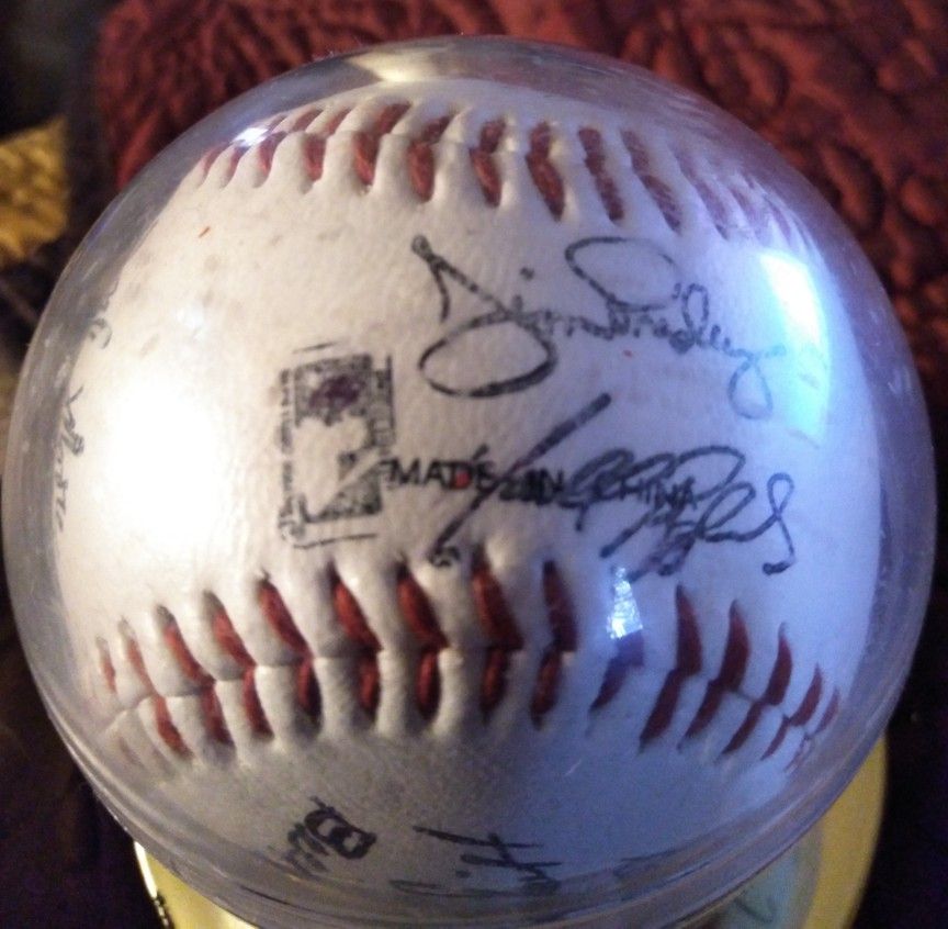 Advantage In Seattle Mariner Baseball 26 Signed By The Earl Soy 90s Baseball Team