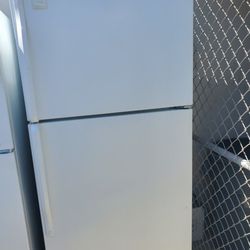 WHIRLPOOL 18CUFT FRIDGE
