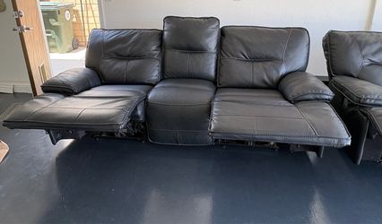 Reclining sofa and love seat