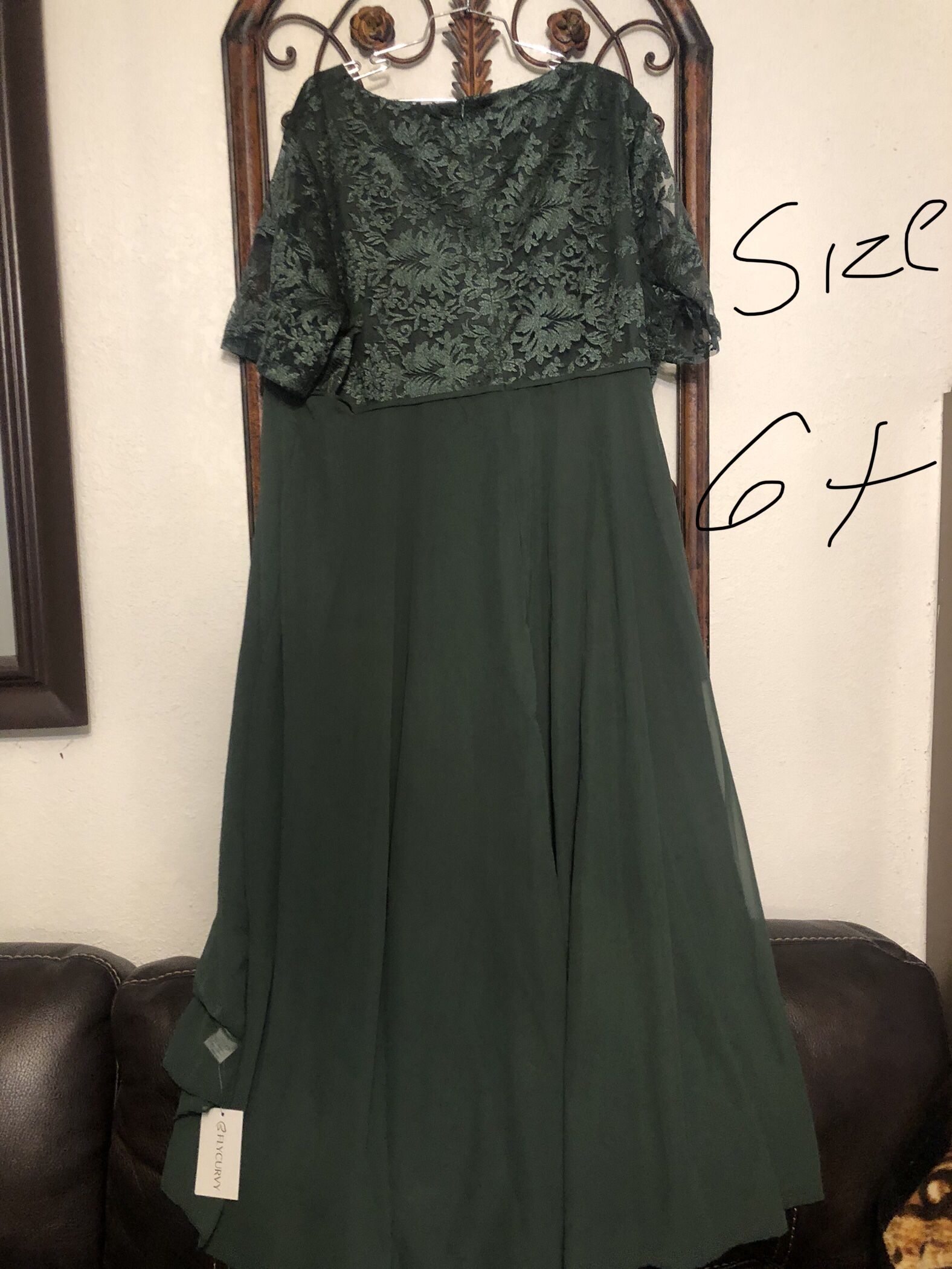 PLUS-SIZE BRIDESMAID DRESSES NEW 50 EACH PLUS-SIZE BRIDESMAID DRESSES NEW 50 EACH
