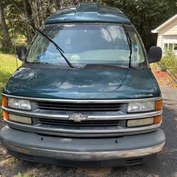 2002 Chevrolet Express