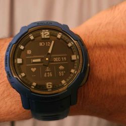 Garmin Solar Instinct Crossover (2025 Edition)