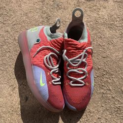 KD 8 Shoes Size 13