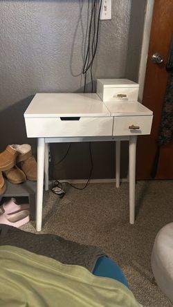 White Vanity Desk with Drawers