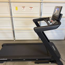 New NordicTrack T8 Treadmill