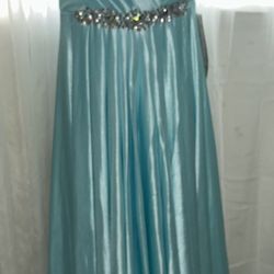 Talla Mediano Nuevo $30