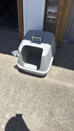 Free cat litter box