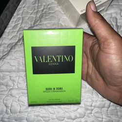 Valentino Perfume 