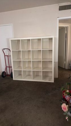 White 16 cubby shelves