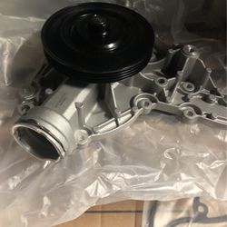 C300 Mercendez Water Pump With Gasket