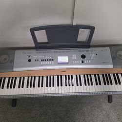 Yamaha Digital Piano Keyboard