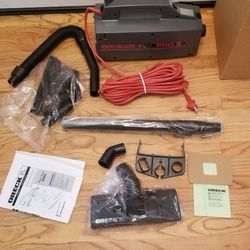 Brand NEW COMMERCIAL ORECK VACUUM CLEANER WITH ATTACHMENTS  , WORKS EXCELLENT   , IN THE  BOĞ