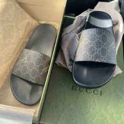 Authentic Gucci Supreme Tiger Slides Size 10