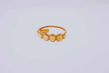 10 karat bangle bracelet