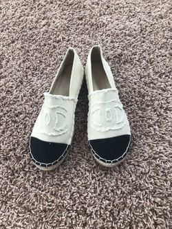 Flat shoes size 6