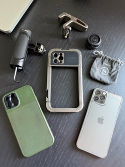 iPhone Filmmaking Bundle – Moment Fisheye + SmallRig Cage – $250