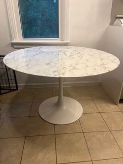 47" Round Artificial Marble Pedestal Dining Table