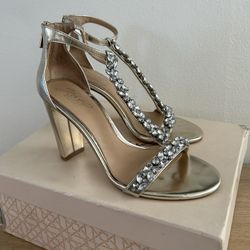 ewel by Badgley Mischka Heels – Size 7