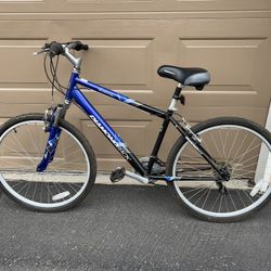 DIAMONDBACK Wildwood Classic Sport Road Bike in very good condition! Ready to ride! 