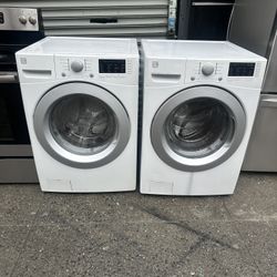 Set De Lavadora Y Secadora De Gas De 27” LG 