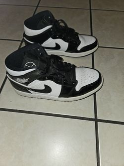 Air Jordan 1 Mid Carbon Fiber