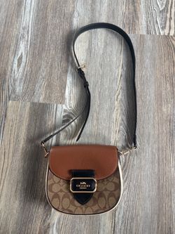Coach Signature Crossbody Saddle Bag