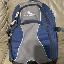 BACKPACK HIGH SIERRA BRAND (READ DETAILS)