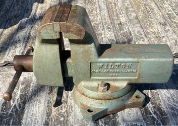 Vintage Heavy-Duty Wilton Swivel Bench Vise