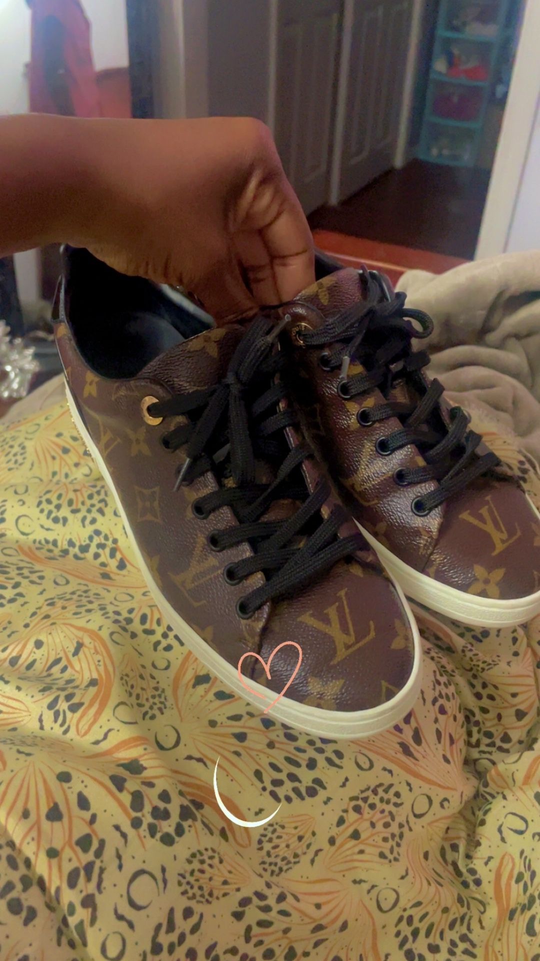 LV SHOES AUTHENTIC