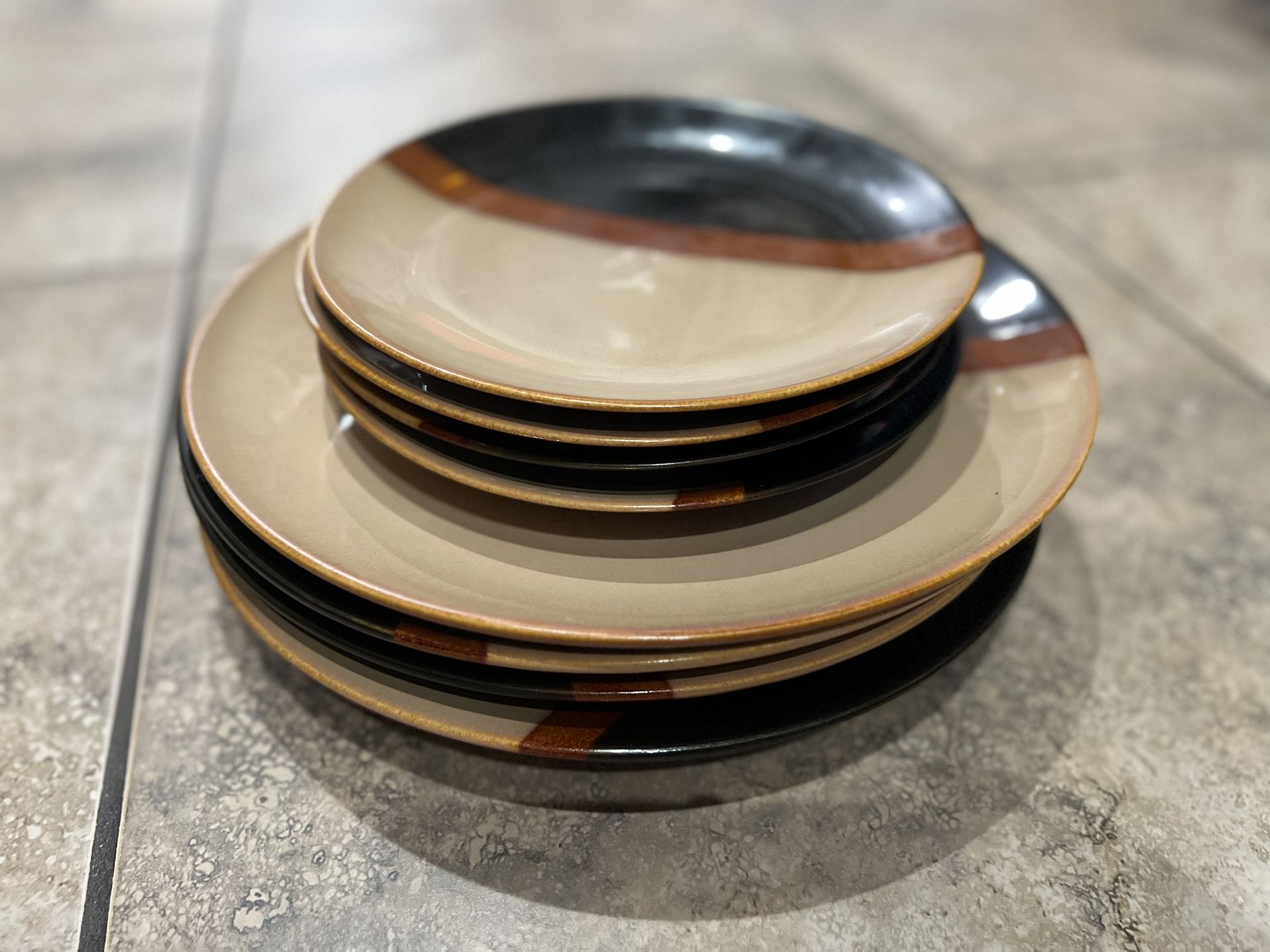 Serving Plate Set