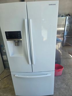 Samsung Fridge Bottom Freezer refrigerator 33w