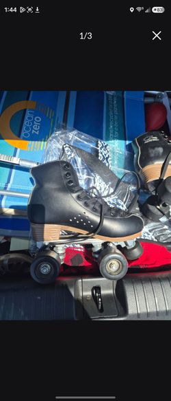 Papaison woman 7 Black Quad Roller Skates with Wood Block Heel