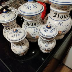 Royal Sealy Heritage 5 Cannisters And Lids 1950's