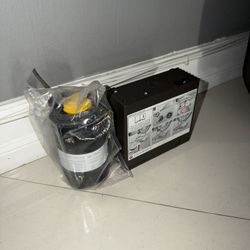 08-13 OEM BMW E90 E92 E93 M3 Tire Air Compressor Inflator w/ Bottle 