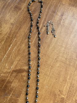 NECKLACE AND EARRINGS