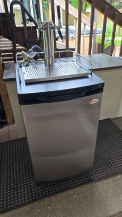 Kegco  Model: K199SS Kegerator