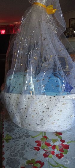 Lilo & Stitch gift basket