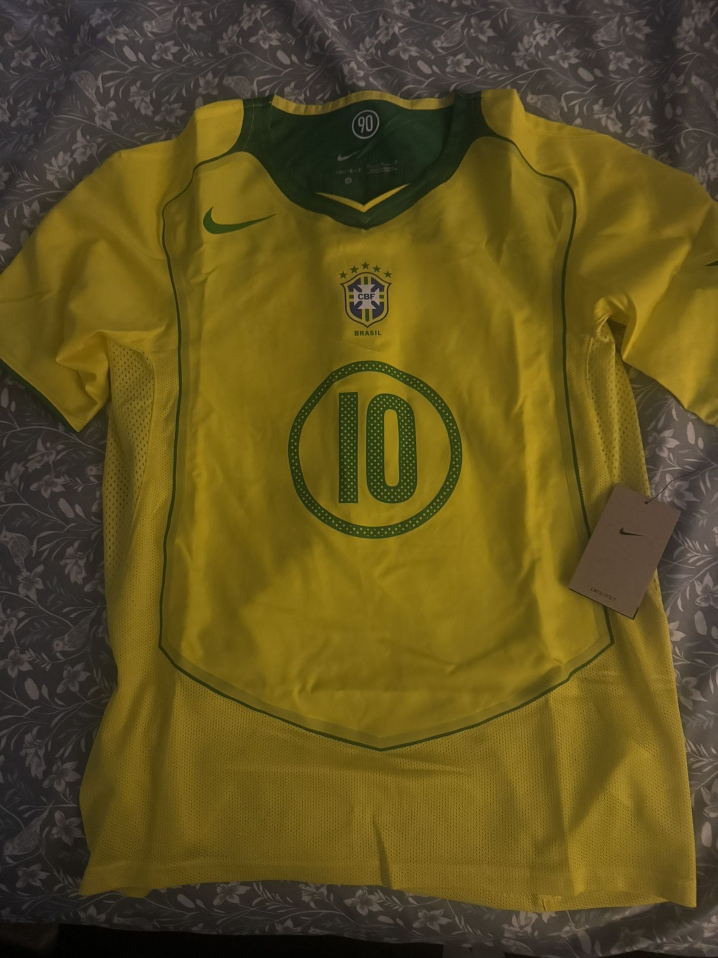 Brazil Reisue Nike 2004 
